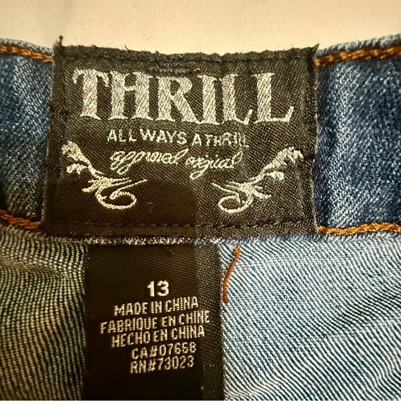 Thrill Denim Shorts with Sparkling Accents - Picture 4 of 4